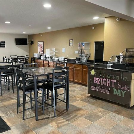 Oyo West Point Inn Luaran gambar